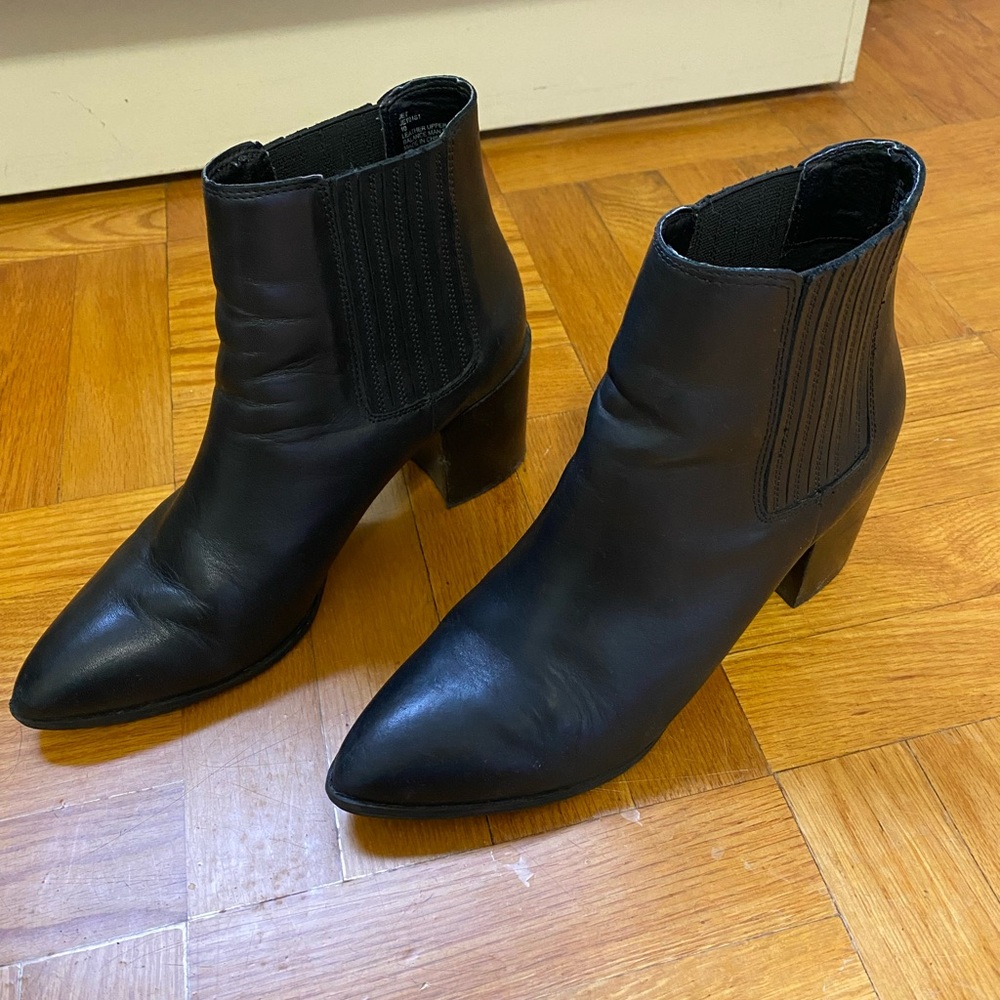 Steve Madden Booties - Picture 2 of 7